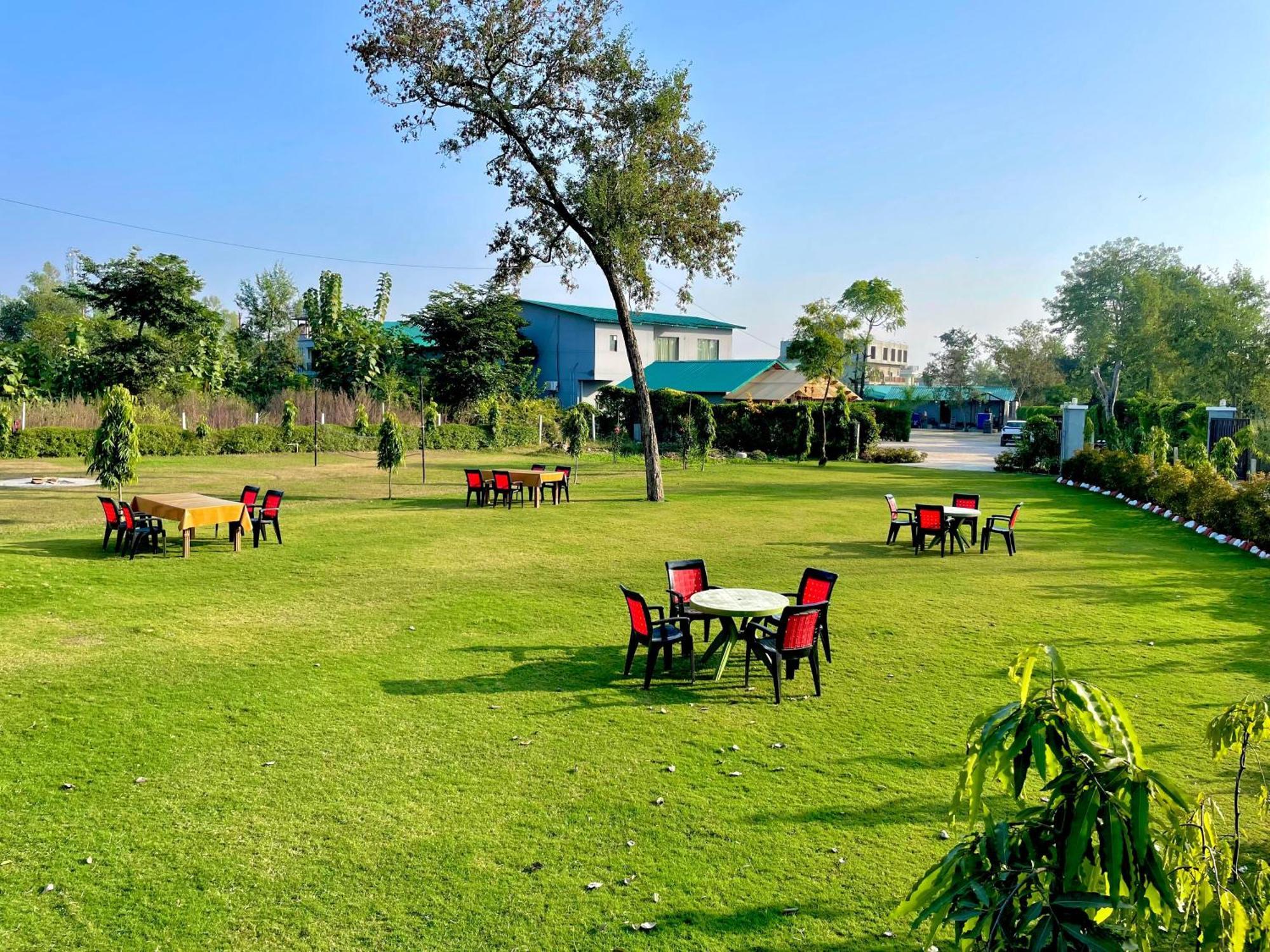 The Jungle Joy Resort & Spa Rāmnagar Exteriör bild